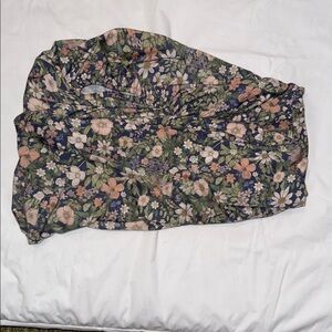 Posh Peanut Pack and Play Sheet 
Jayla print